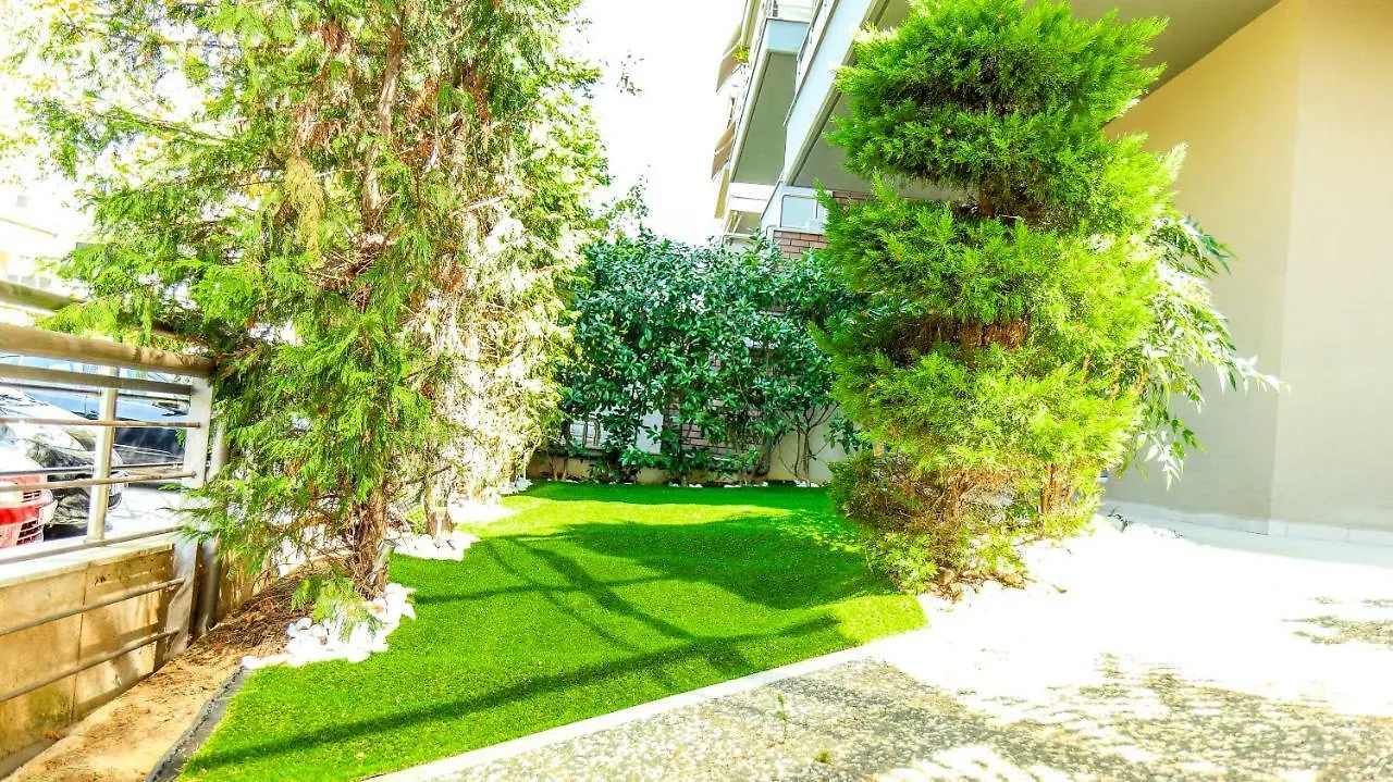 Comfort Luxury Maisonette سالونيك 0*,